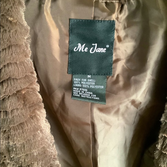 NWOT, Me Jane Brown Faux Fur Vest - Picture 2 of 2